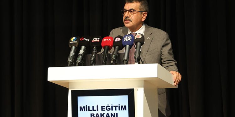 “Türkiye, Adalet ve Kalkınma Partisi ile birlikte bambaşka bir noktaya geldi”