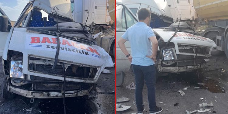 Adana’da 4 kişinin hayatını kaybettiği kaza görüntüleri ortaya çıktı