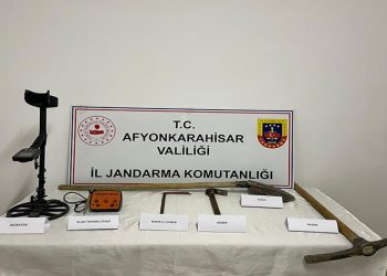 Jandarma ekipleri definecileri suçüstü yakaladı