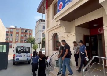 Avcılar’da bebeği çöp konteynerine atan anne adliyeye sevk edildi