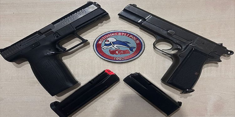 Polis bir haftada 20 ruhsatsız silah ele geçirdi