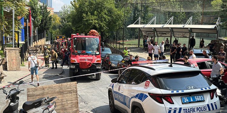 Şişli’de bir plazada yangın paniği