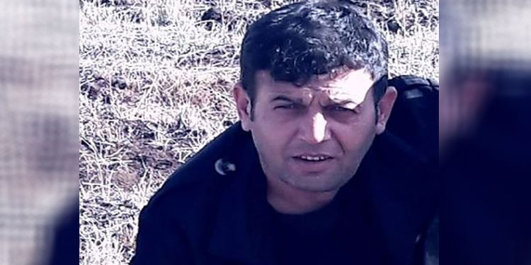 Elektrik direğine çarpan sürücü hayatını kaybetti