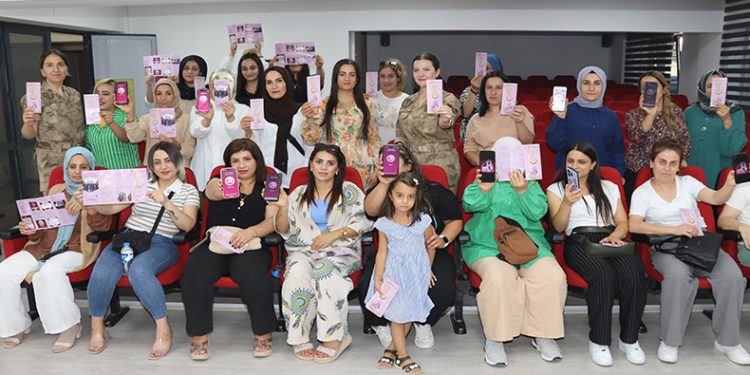 Hakkari’de jandarmadan ‘Kadına şiddete hayır’ eğitimi