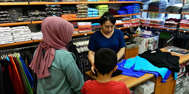 Ankara Büyükşehir’in okul kıyafeti desteği 13 bin 765 aileye ulaştı