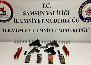 Samsun’da bir evde 4 adet tabanca ele geçti