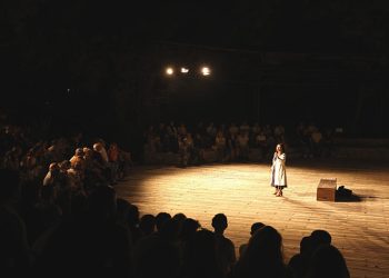 Ormandaki Kulübe’de ‘Ben Türkan Saylan’ izleyicilerle buluştu