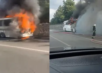 Seyir halindeki otobüs alev alev yandı