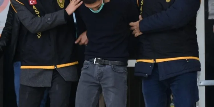 Uyuşturucu tacirleri ‘Mia’nın burnuna takıldı