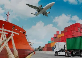 Depremzede anne, iyilik için sürüyor