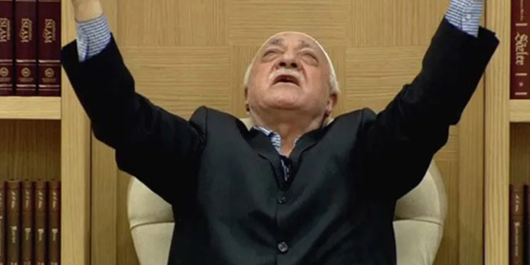 Terörist Fetullah Gülen’in “cenazesi kaçırılabilir” kavgası başladı
