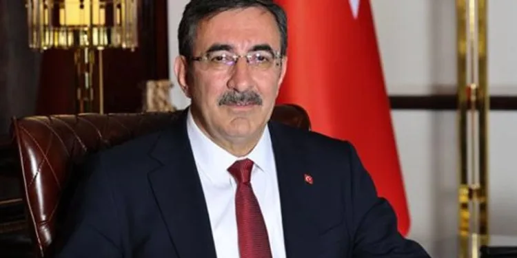 Cumhurbaşkanı Yardımcısı Yılmaz, 2025 Yılı Merkezi Yönetim Bütçe Kanunu Teklifi’ni komisyona sundu