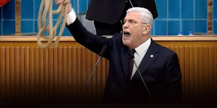 Dervişoğlu’ndan Bahçeli’nin Öcalan çağrısına sert tepki