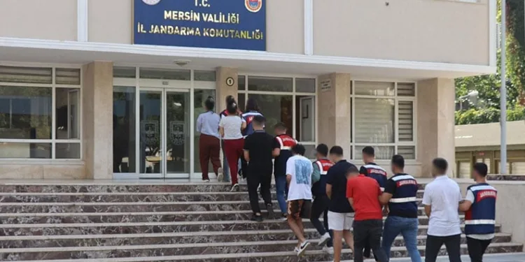 D-100’ü yarış pistine çevirenler enselendi: Sürücülere 7 bin 842 lira ceza