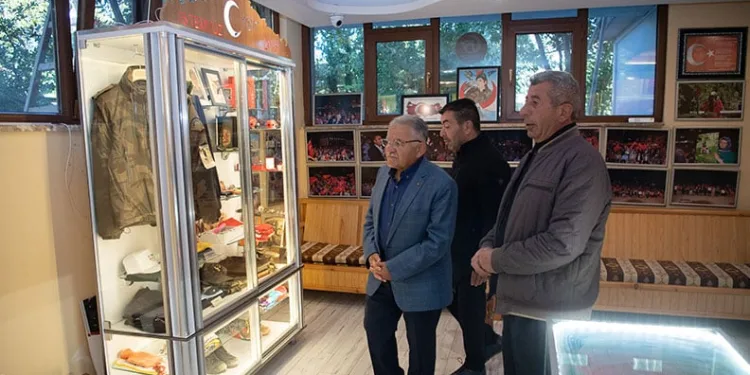 Başkan Büyükkılıç; 15 Temmuz şehidi Cennet Yiğit’in ailesini ziyaret etti