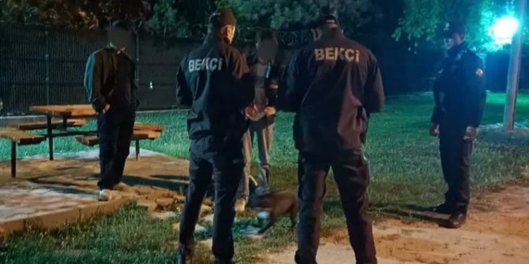 Batman’da 23 yıl hapis cezası olan firari yakalanarak tekrar cezaevine teslim edildi