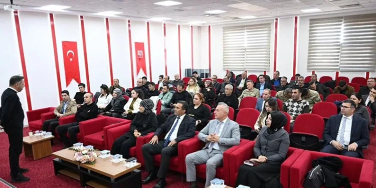 Kastamonu’da ebeveynler ile çocuklar arasındaki iletişim bu akademide güçlenecek