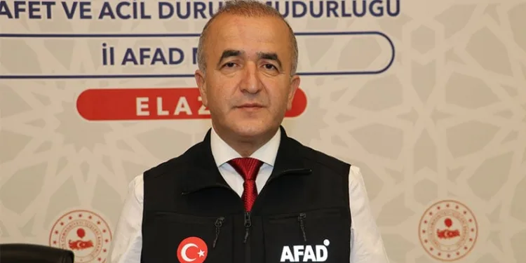 Kuşadası’nda sağlık çalışanlarına “Narkorehber” eğitimi verildi