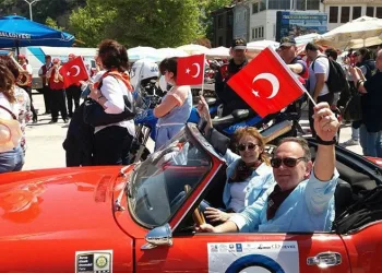 Klasik otomobiller 12’nci kez yola çıkıyor