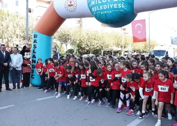 10 bin Ata posteri dağıtılmaya başlandı