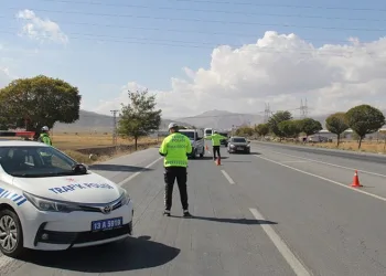 Tırın içine zulalanmış 730 gram narkotik madde ele geçirildi