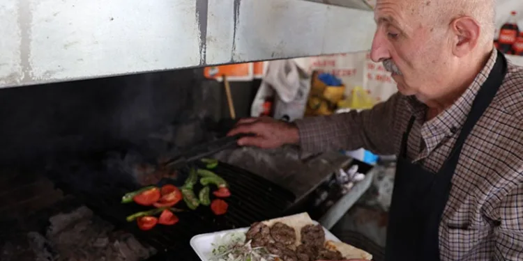 60 yıllık geleneğin son temsilcisi