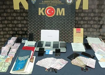 Batman’da 23 yıl hapis cezası olan firari yakalanarak tekrar cezaevine teslim edildi