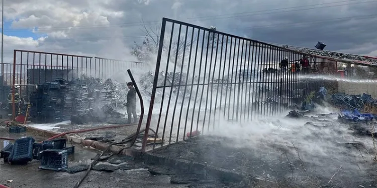 Lokal çalışanı kalp krizinden hayatını kaybetti