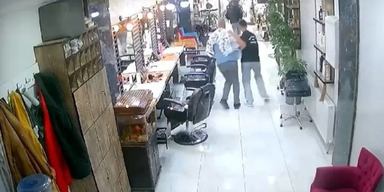 Samsun’da silah operasyonunda gözaltına alınan 4 kişi adliyeye sevk edildi