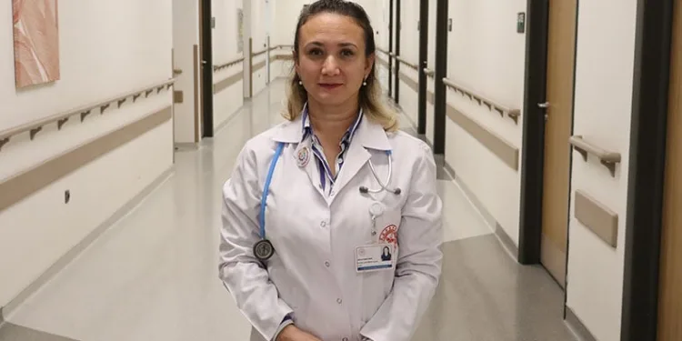 10 bin Ata posteri dağıtılmaya başlandı