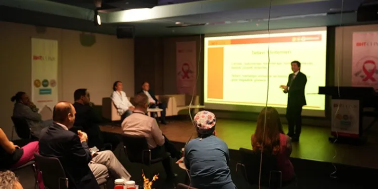 “Meme kanseri el ile fark edilene kadar tümör büyümüş oluyor, düzenli kontrole gidin”