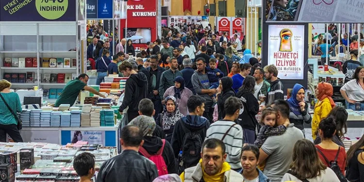 “Meme kanseri el ile fark edilene kadar tümör büyümüş oluyor, düzenli kontrole gidin”