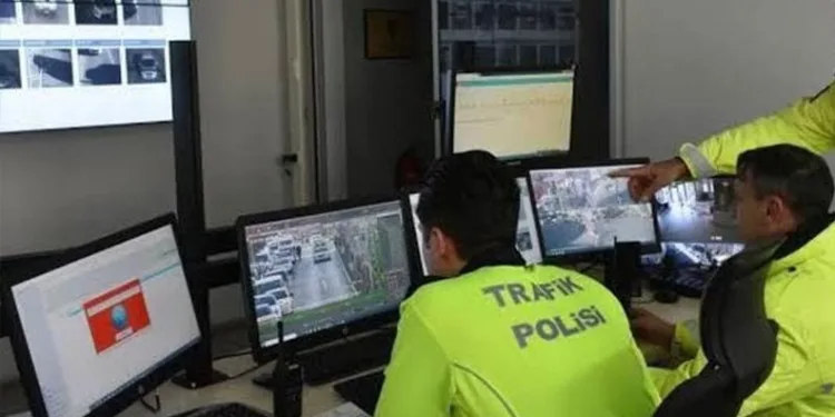 Samsun’da apartman dairesinde yangın