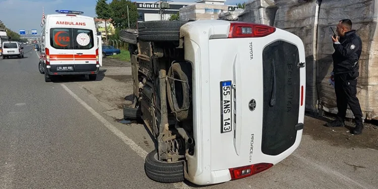 Hastaneye giderken kaza geçirdiler: 2 yaralı