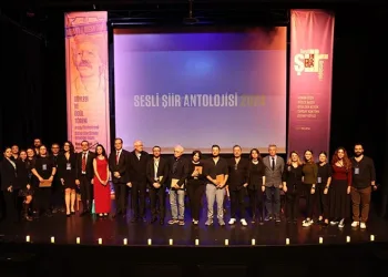 10 bin Ata posteri dağıtılmaya başlandı