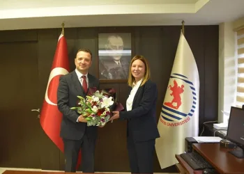 “Meme kanseri el ile fark edilene kadar tümör büyümüş oluyor, düzenli kontrole gidin”