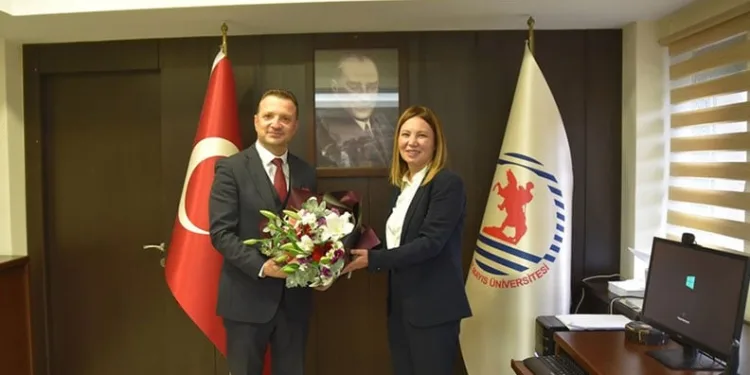 “Meme kanseri el ile fark edilene kadar tümör büyümüş oluyor, düzenli kontrole gidin”