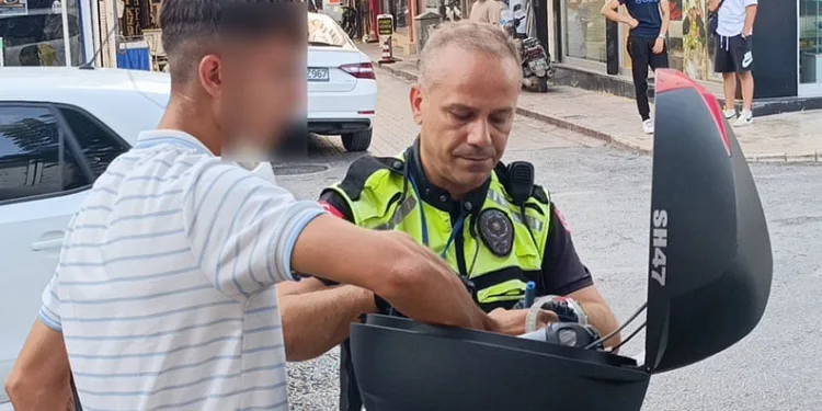 Samsun’da silah operasyonunda gözaltına alınan 4 kişi adliyeye sevk edildi