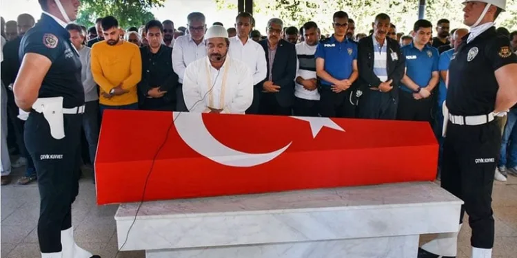 Otomobil ile motosiklet çarpıştı: 1 yaralı