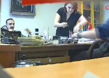 Çanakkale’de göçmen kaçakçılığı operasyonu: 79 kaçak göçmen ile 2 organizatör yakalandı