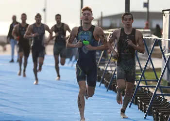 Nilüfer Belediyespor Eker Kadın Voleybol Takımı, öğrencilere altın tavsiyeler