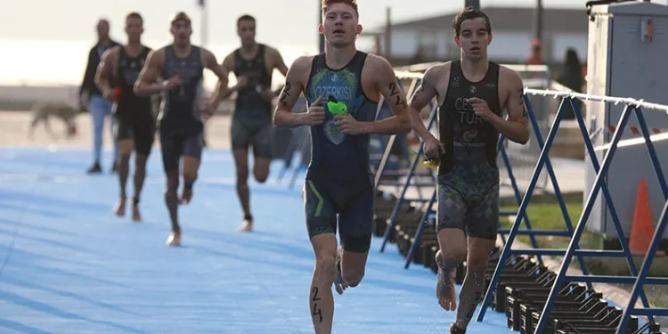 Nilüfer Belediyespor Eker Kadın Voleybol Takımı, öğrencilere altın tavsiyeler