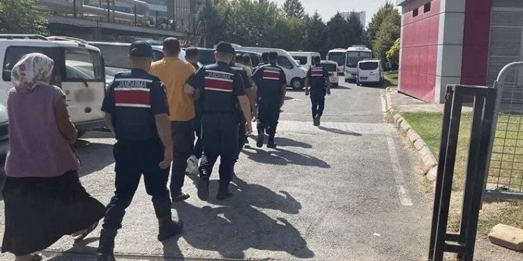 Uyuşturucu tacirleri ‘Mia’nın burnuna takıldı