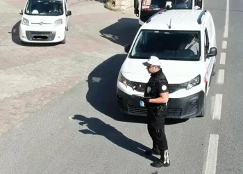 Otomobil takla attı: 1 yaralı