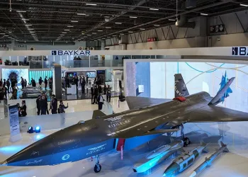 Adana’da zirveye kar yağdı, elma hasadı erken yapıldı