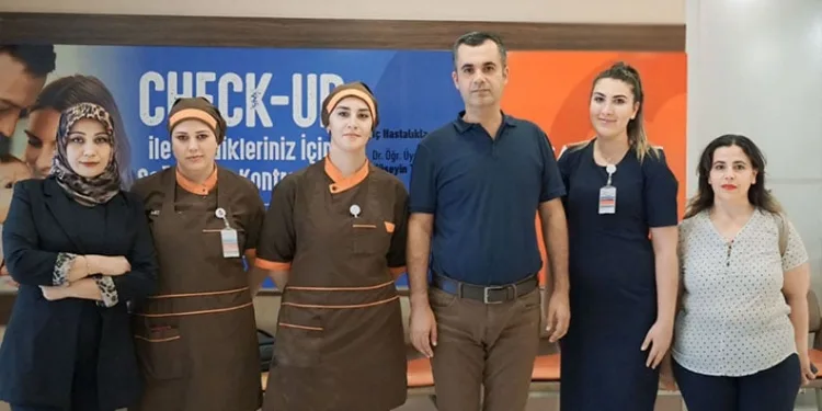 “Meme kanseri el ile fark edilene kadar tümör büyümüş oluyor, düzenli kontrole gidin”