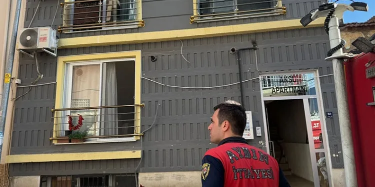 Otomobil ile motosiklet çarpıştı: 1 yaralı