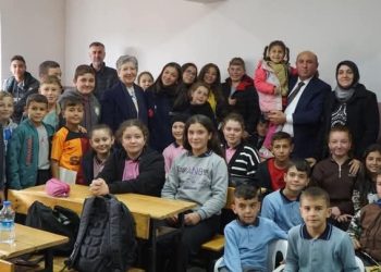 Yazar, öğrencilerle buluştu