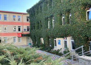 Bu bina görenleri kendine hayran bırakıyor