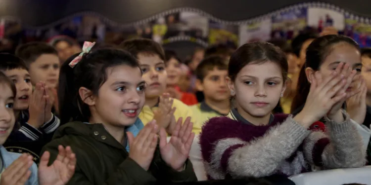 Gezen Tır’da sinema keyfi